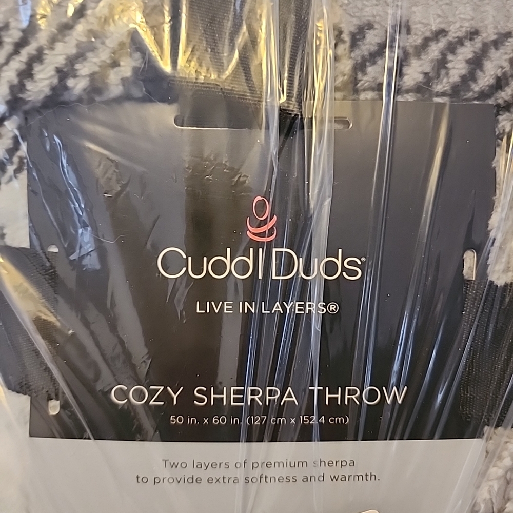 Cuddl Duds Cozy Sherpa Throw - Black and White